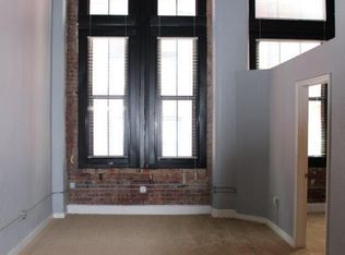 1600 Grand Blvd APT 105, Kansas City, MO 64108