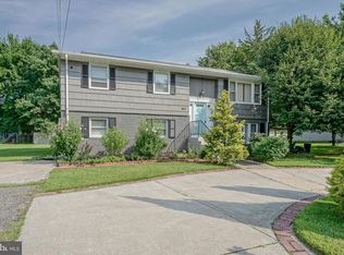 811 Sunrise Ave, Deptford, NJ 08096