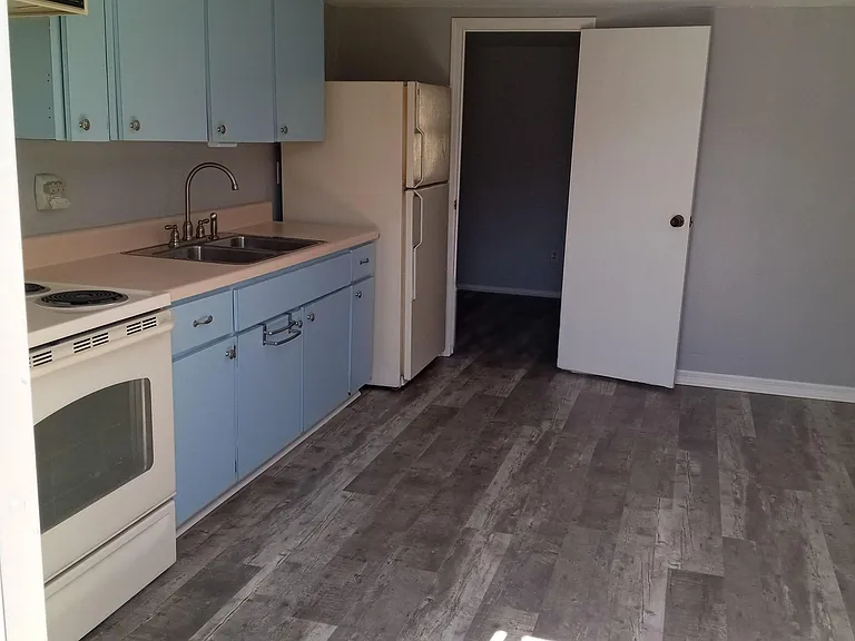 5140 70th St N #3 — Photo 1