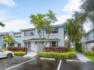 1074 Jeffery St, Boca Raton, FL 33487