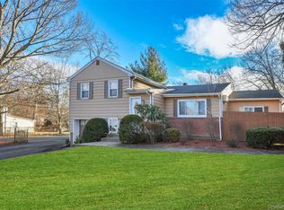 138 E Eckerson Rd, Spring Valley, NY 10977