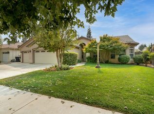 3211 W Delaware Ct, Visalia, CA 93291