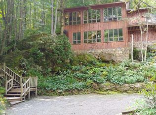 1342 Winter Star Rd, Burnsville, NC 28714