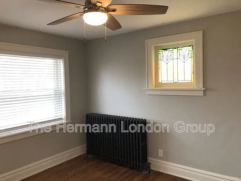 2 bed, 1.0 bath, 954 sqft, $875 — Photo 4