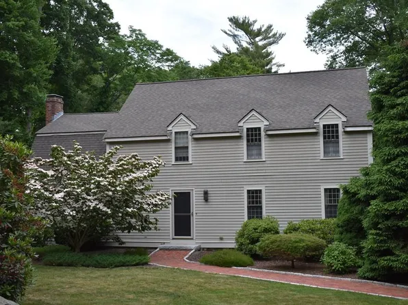 43 Chittenden Ln, Norwell, MA 02061