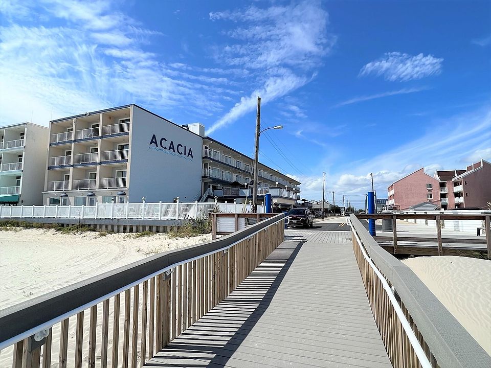 1st image of 9101 Atlantic Ave #206