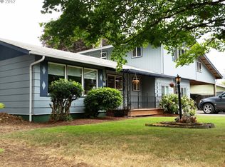 1539 S 5th St, Cottage Grove, OR 97424