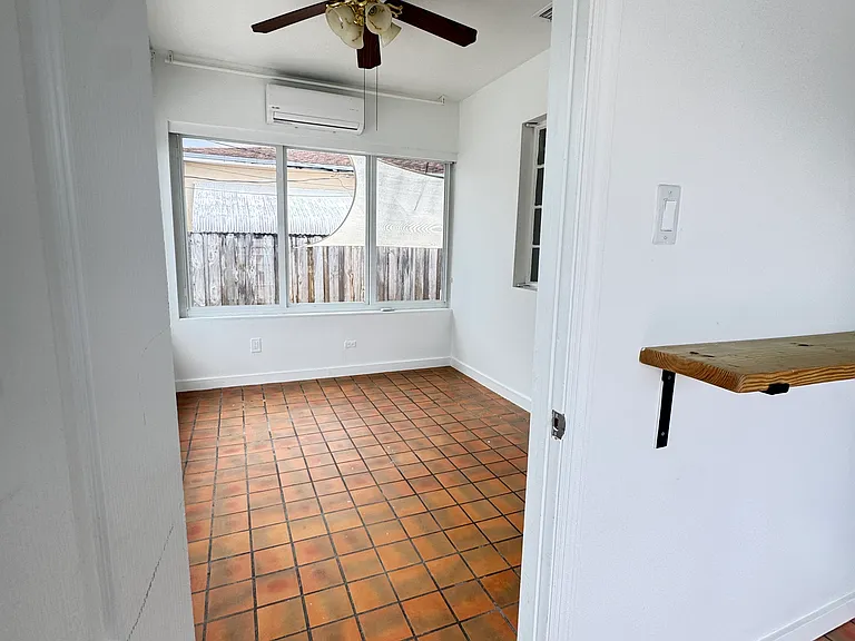 1413 SW 20th St #1 — Photo 32