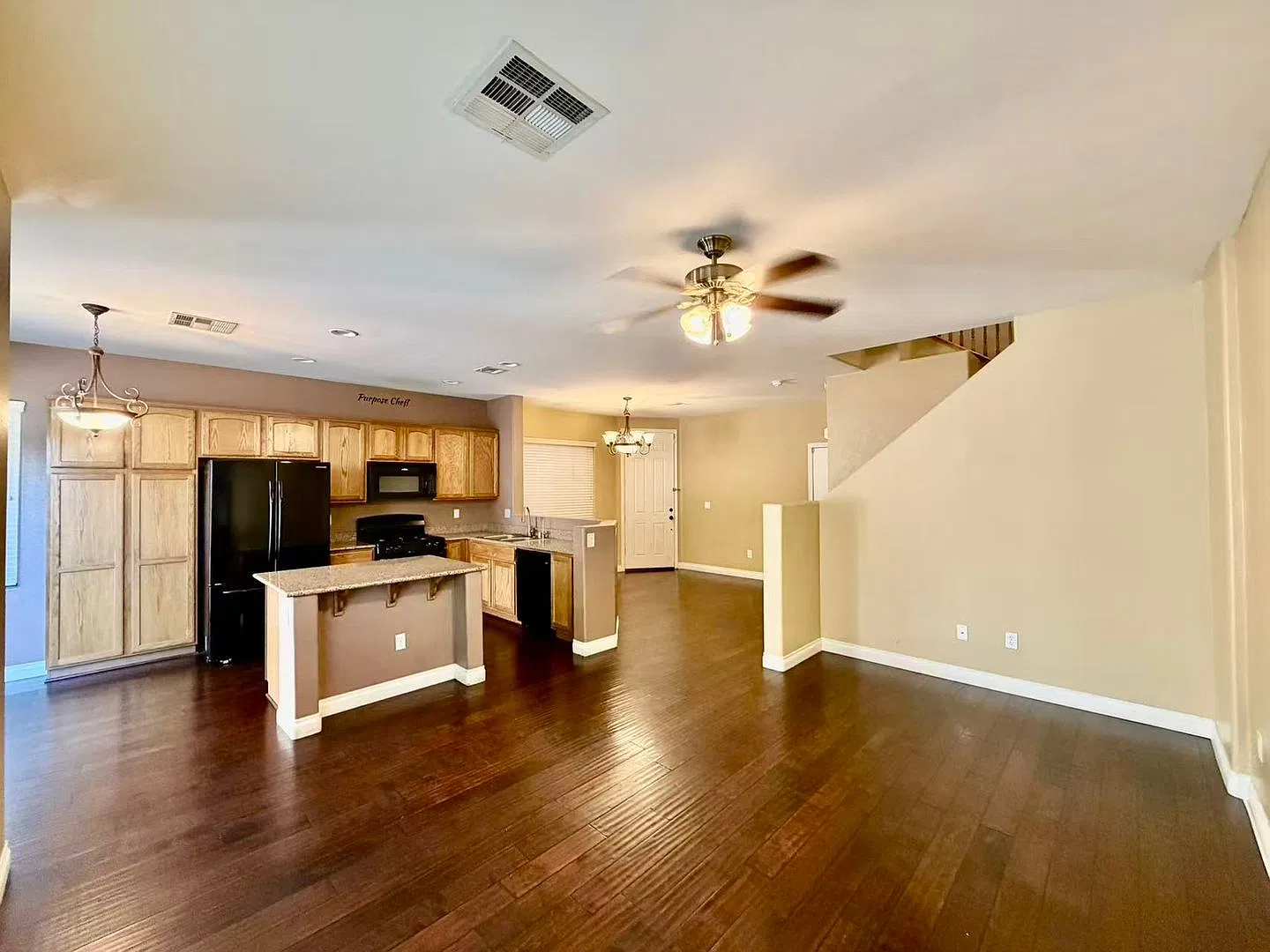 Beautiful 2-story single family home. — Photo 2