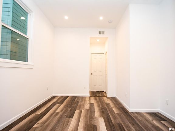 2nd image of 2830 Gough St #B