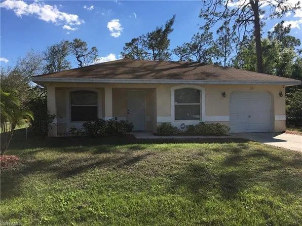 301 Johanna Ave, Lehigh Acres, FL 33972
