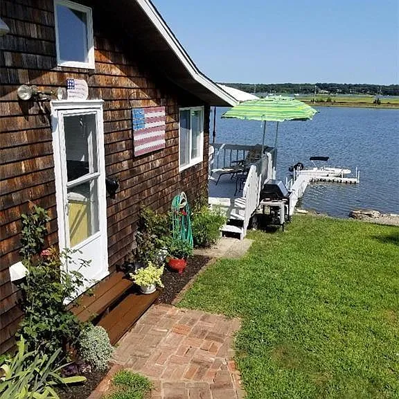 212 Cedar Rd — Photo 1
