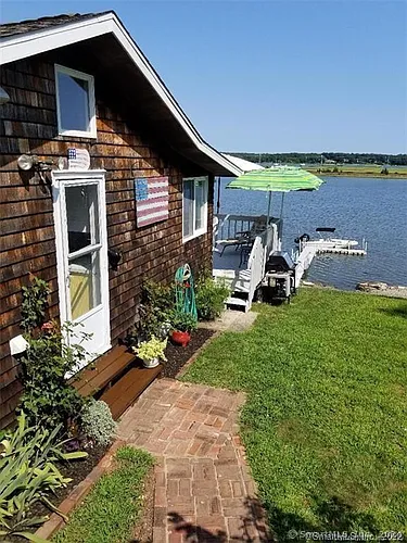 212 Cedar Rd Photo 1