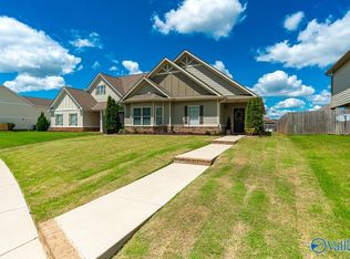 7035 Camrose Ln NW, Huntsville, AL 35806