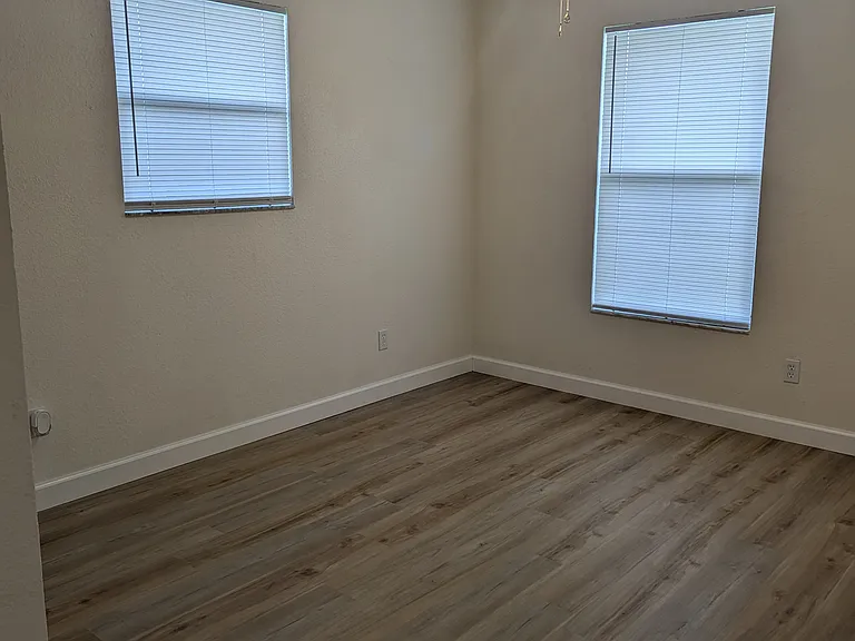 2930 W Taunton Rd — Photo 23