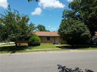 348 NW Wintercrest Rd, Burleson, TX 76028