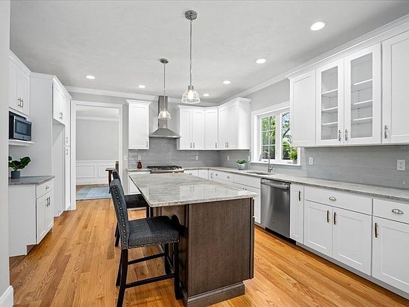 5th image of 60 Saundersdale Rd