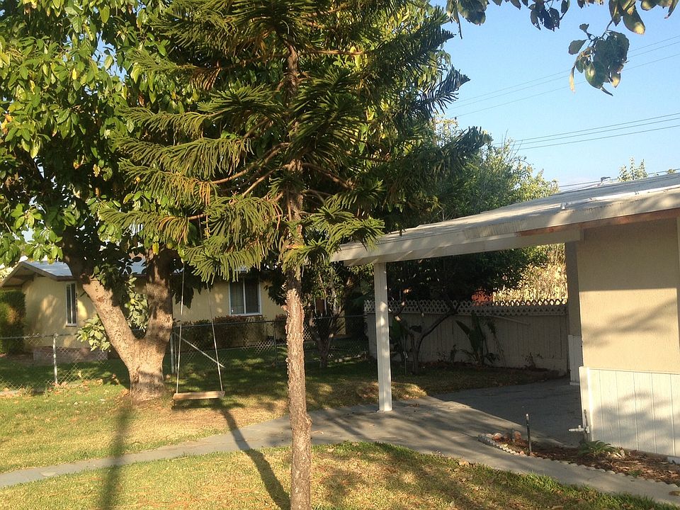 2nd image of 922 E Lugonia Ave
