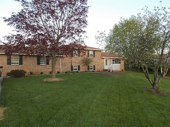 2nd image of 7904 Ironwood Way
