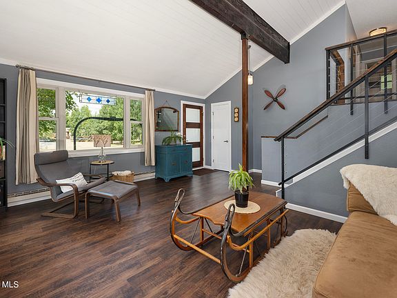 4th image of 286 GARNET Lane