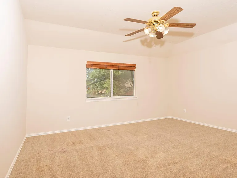 24319 Bay Hill Blvd — Photo 17