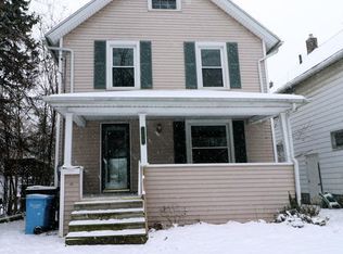 320 S Fairview Ave, Lansing, MI 48912