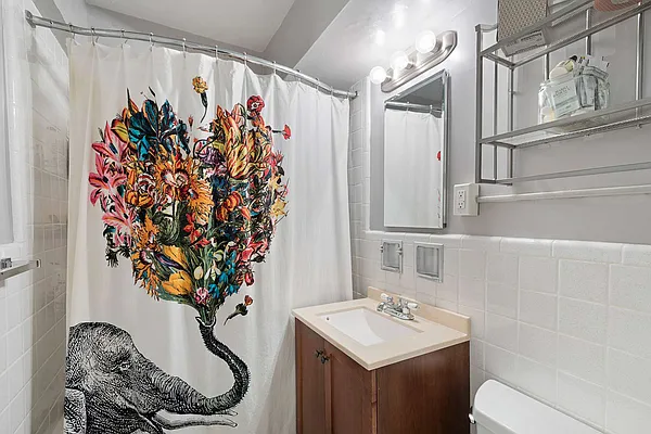 Sold by Nest Seekers International | media 5