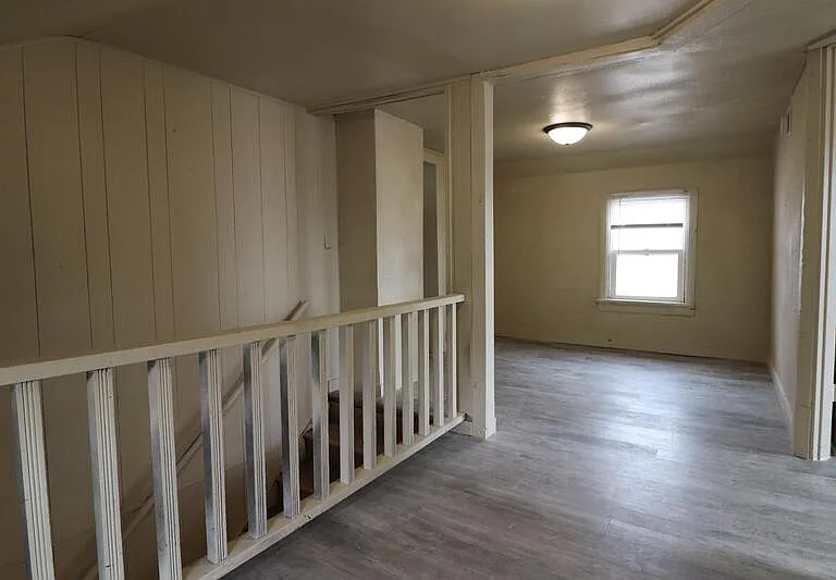 423 Draper St #1/2 — Photo 13