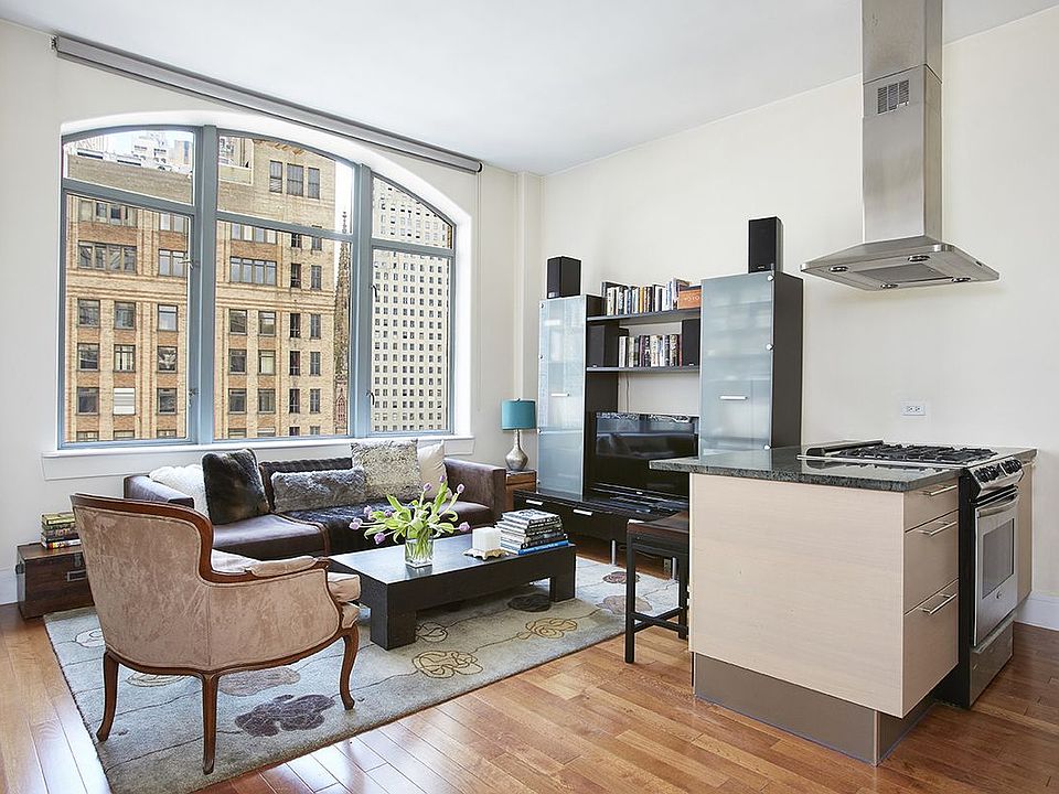 1st image of 120 Greenwich St APT 12D