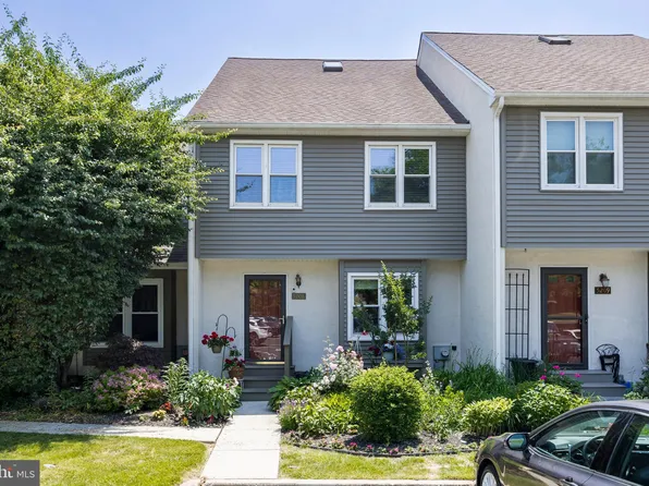 5208 Shannon Ct, Chester Springs, PA 19425