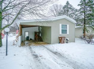 13031 Oak Lawn Ln, Poplar Grove, IL 61065