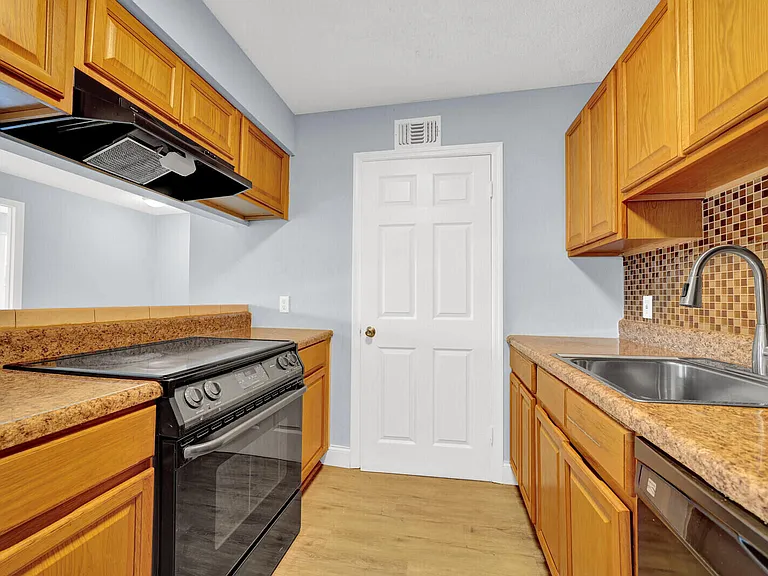 2301 N Congress Ave #25 — Photo 11