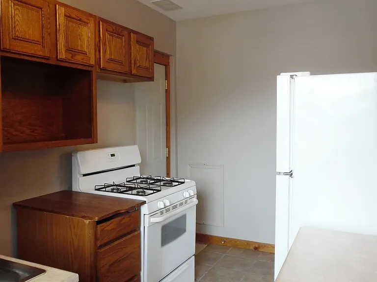 529 Main St — Photo 6