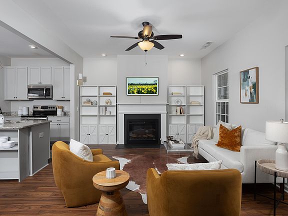 3rd image of 450 Stallings Rd