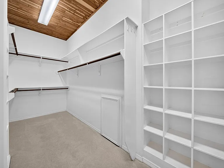 16410 Emilia Ct — Photo 22