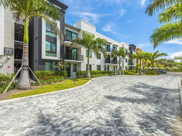 The Stellar Emerald Hills