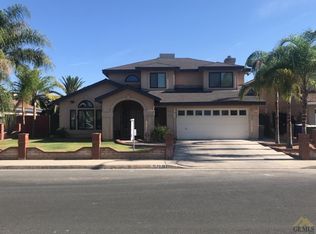 2030 5th Dr, Delano, CA 93215