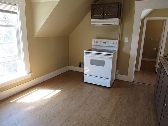 2nd image of 8 South St #3