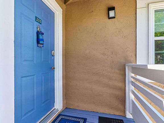 4th image of 2915 N Texas St APT 255