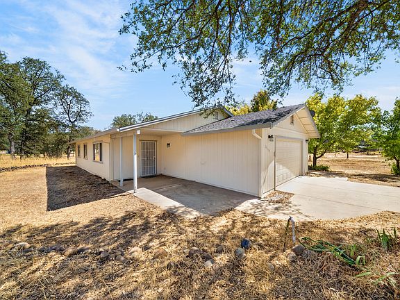 3rd image of 24555 Dersch Rd