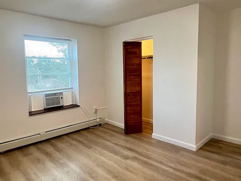 420 Woodward Rd #20 — Photo 3