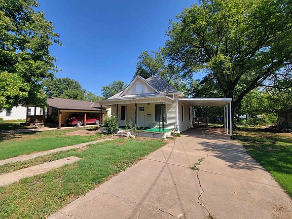 3rd image of 821 S C St