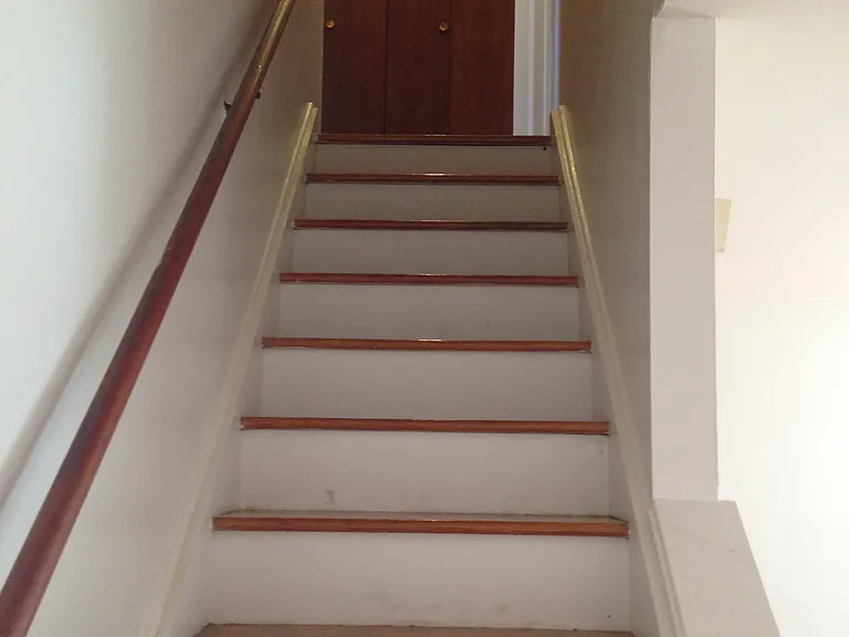323-349 E Walnut St — Photo 18