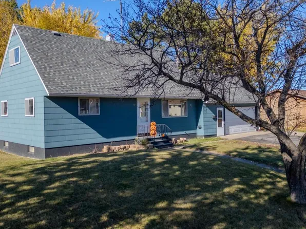 601 Dorchester Dr, Hoyt Lakes, MN 55750