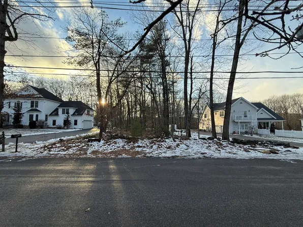 2 Cherry St, Shrewsbury, MA 01545