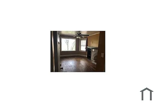 4523 W Congress Pkwy #1 Photo 1