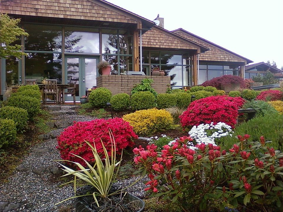 1st image of 101 Montgomery Ln
