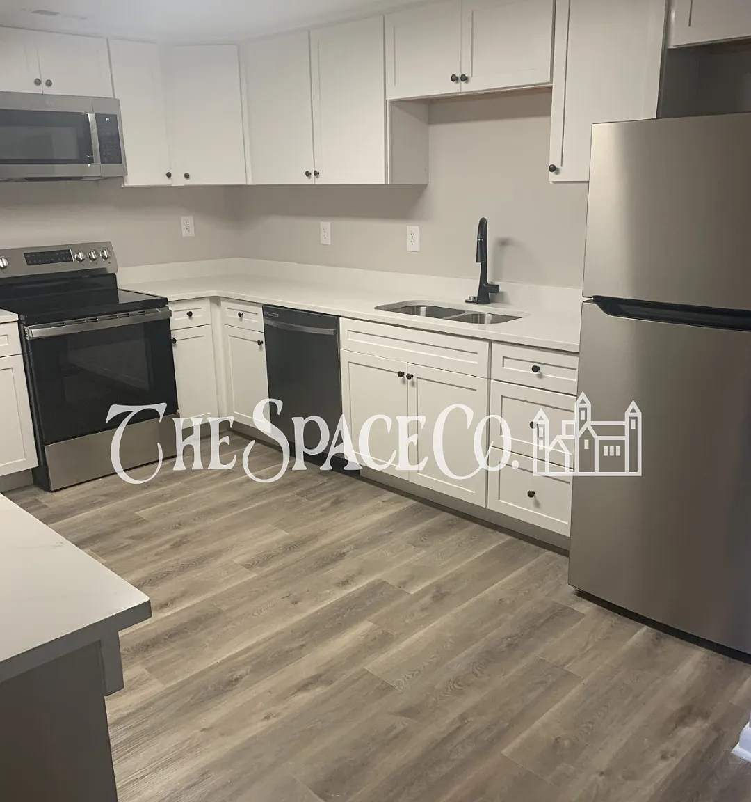 3 bed, 2.0 bath, 1518 sqft, $2,600 — Photo 3