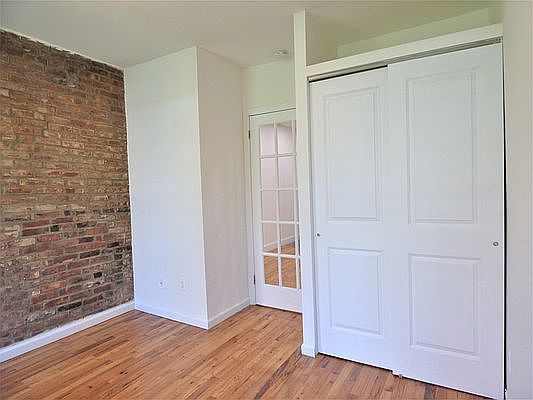 2nd image of 333 E 70th St #5A