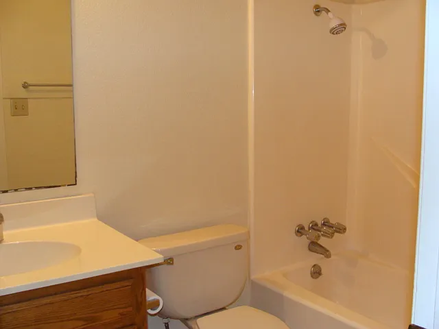 2711 Augusta St #B — Photo 8